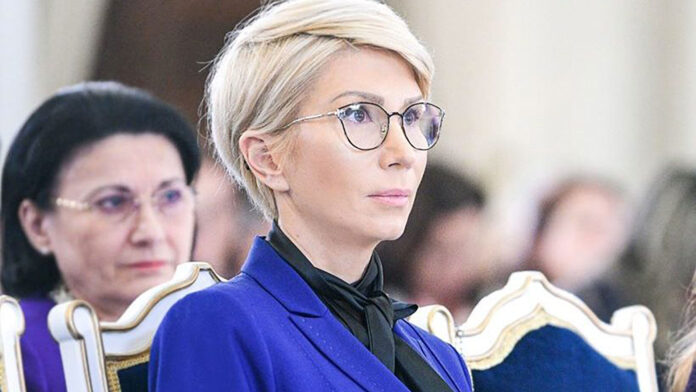 raluca-turcan